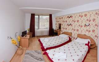 Гостевой дом Pensiunea Moldova Пьятра-Нямц Двухместный номер с 2 отдельными кроватями-5